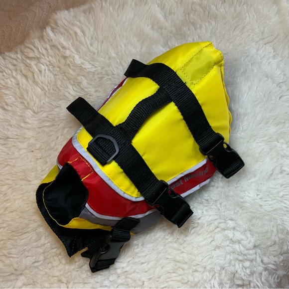 West Marine dog life jacket XS personal flotation device NWOT - Picture 2 of 11